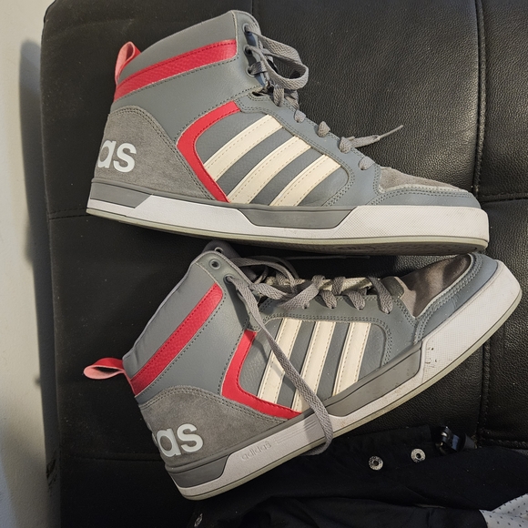 Adidas Neo Raleigh Gray and Red Sneakers - Men's Size 10.5 - Picture 4 of 12